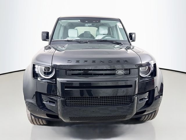 New 2026 Santorini Black Land Rover X-Dynamic SE image 2