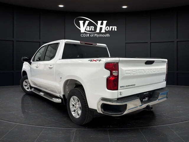 Used 2023 Summit White Chevrolet LT image 5
