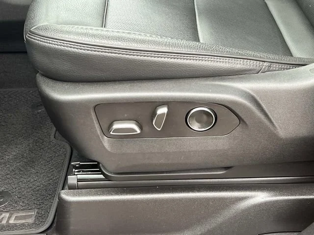 Used 2022 Cayenne Red Tintcoat GMC Denali image 20