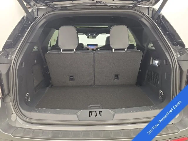 New 2027 Carbonized Gray Metallic Ford Tremor® image 18