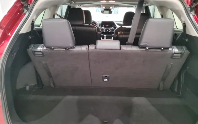 Used 2023 Red Toyota XLE image 17