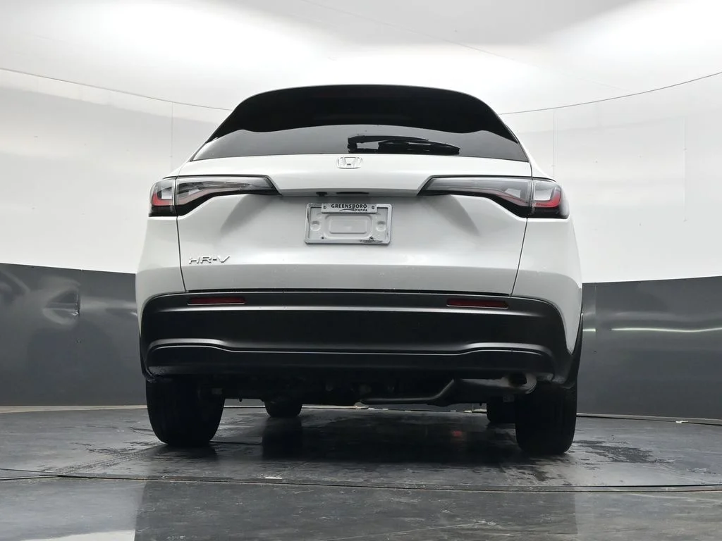 New 2027 Platinum White Pearl Honda LX image 39