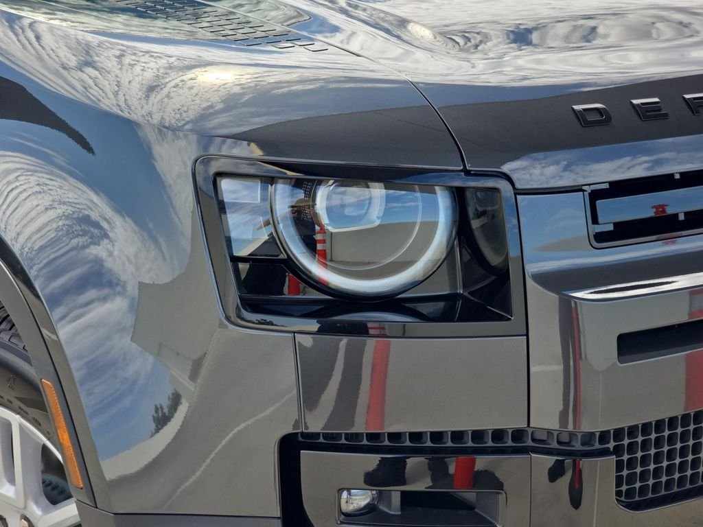 New 2026 Carpathian Grey Land Rover S image 33