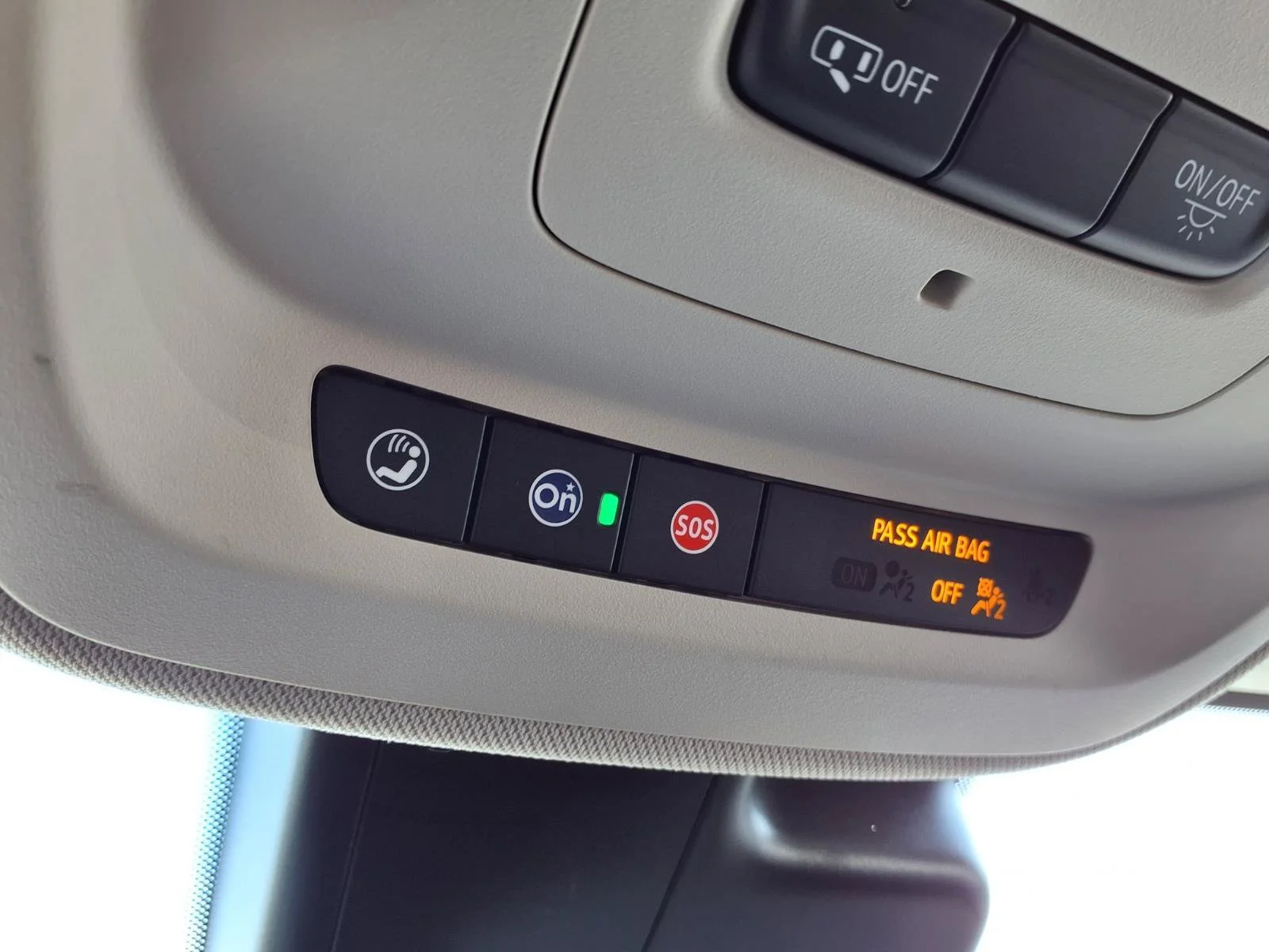 Used 2023 Ebony Twilight Metallic Buick Preferred image 21