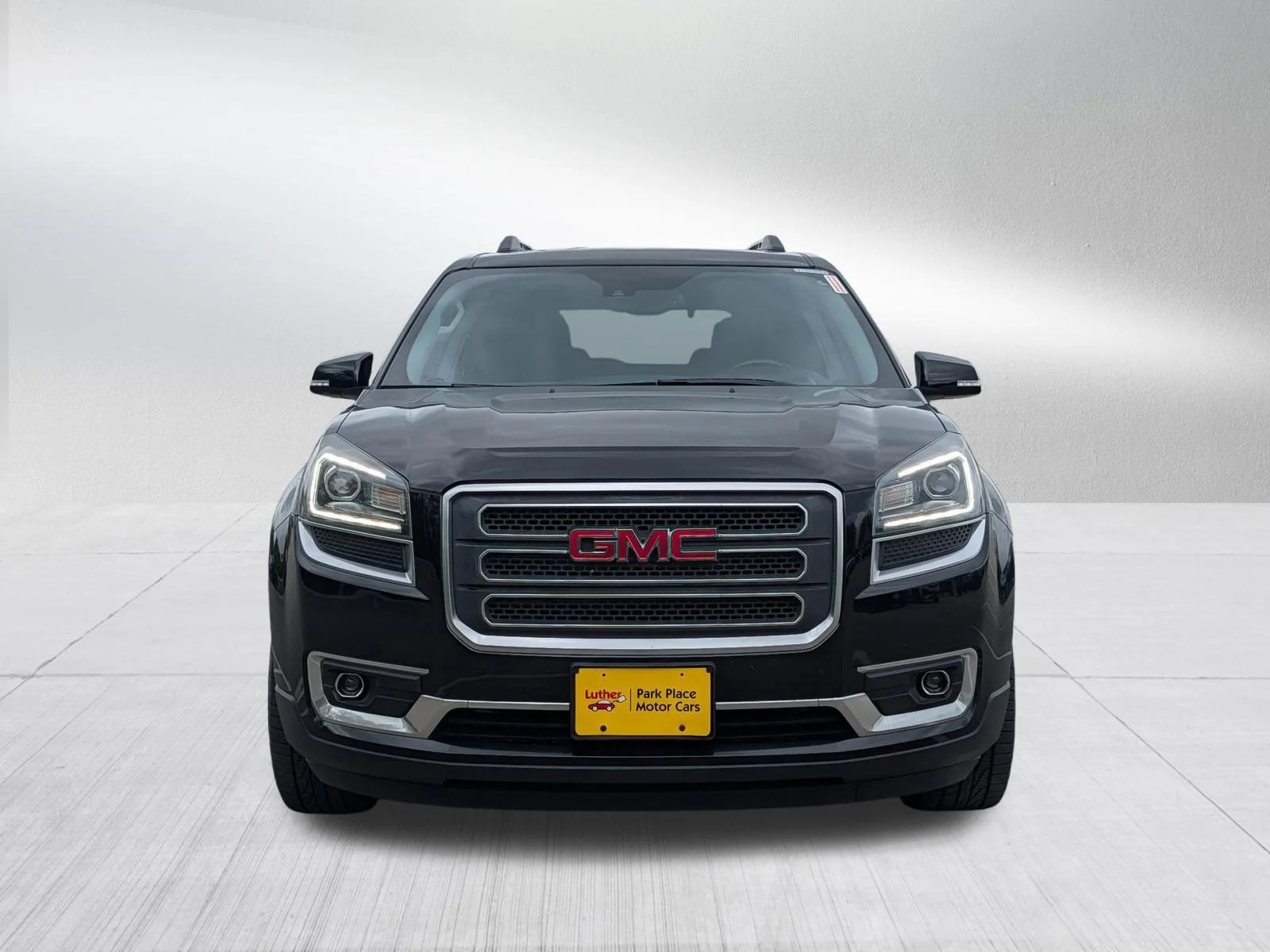 Used 2017 Ebony Twilight Metallic GMC Limited image 2