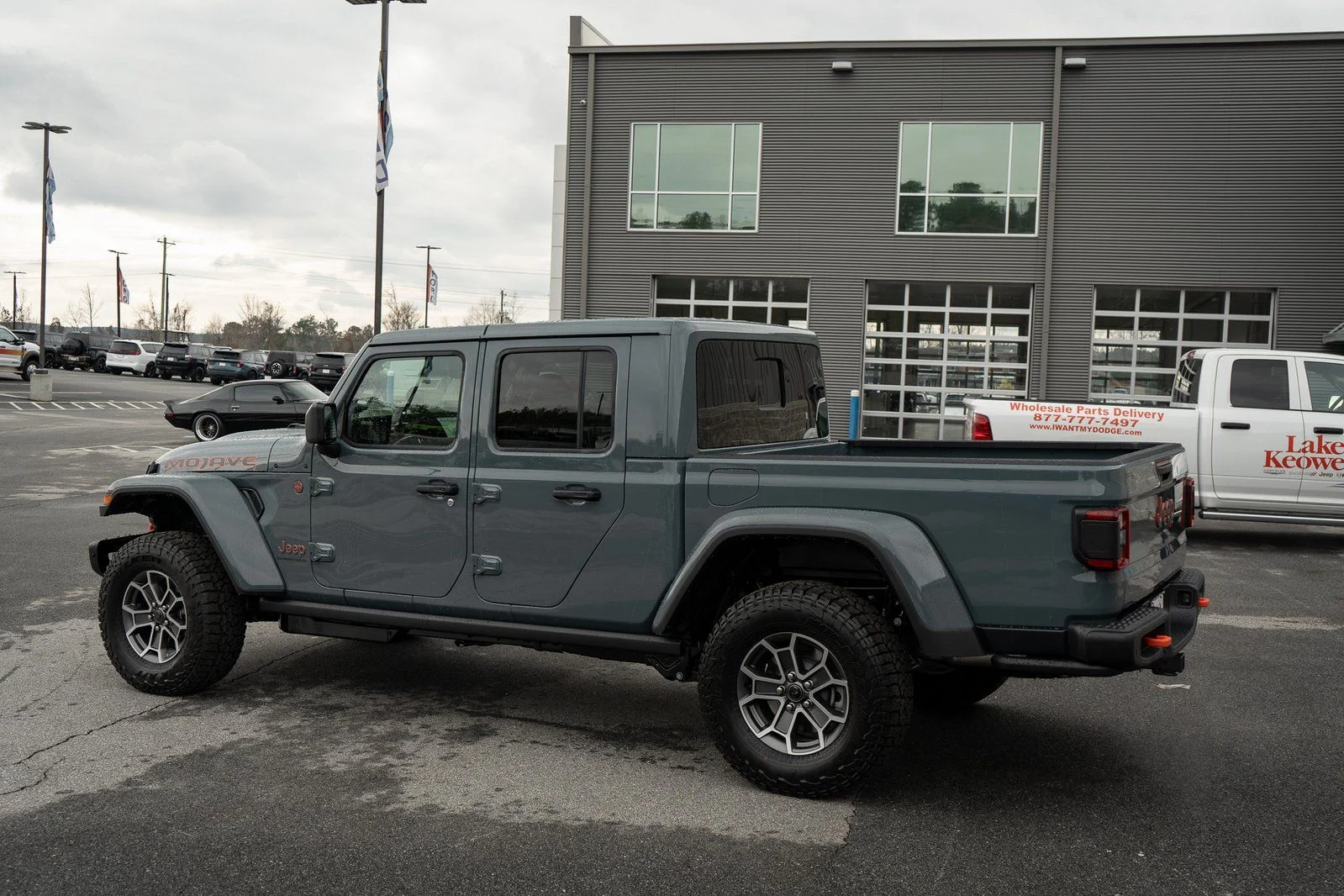 New 2026 Anvil Clearcoat Jeep Mojave X image 7