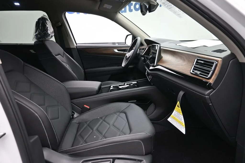 2026 Volkswagen Atlas SE w/Tech - Photo 7