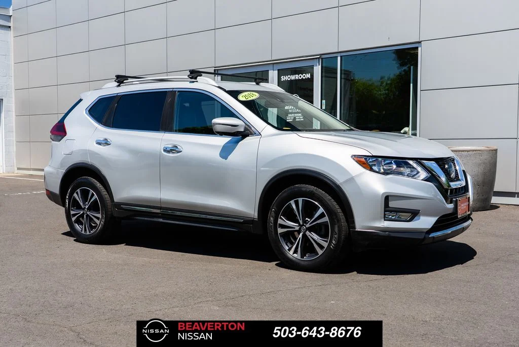 Used 2018 Silver Nissan SL image 1