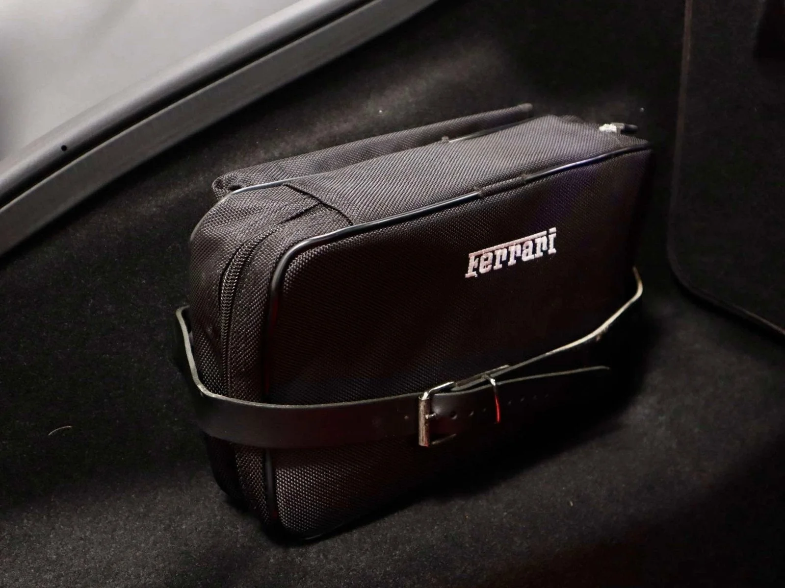 Used 2019 Nero Ferrari  image 11