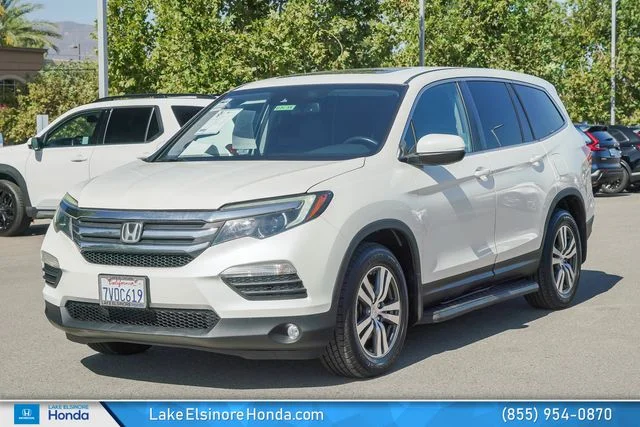 Used 2017 White Diamond Pearl Honda EX-L image 4