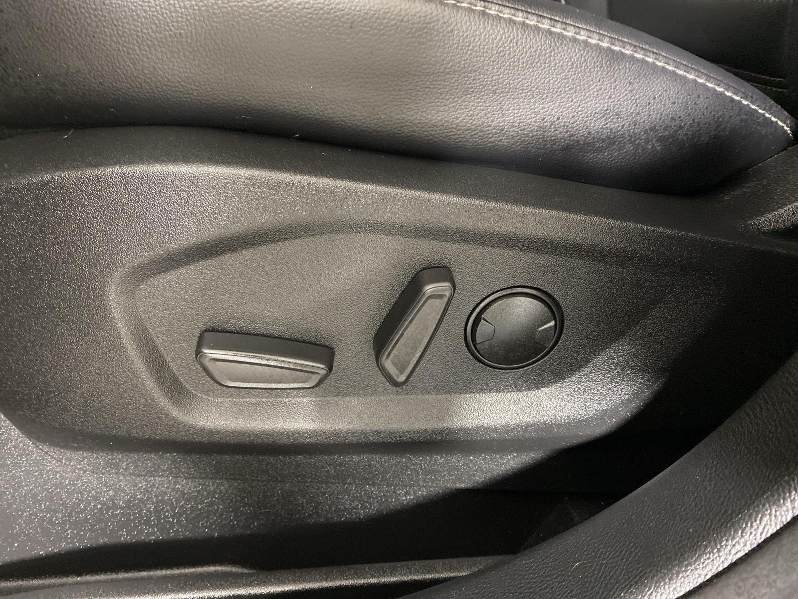 Used 2023 Forged Green Metallic Ford SEL image 14