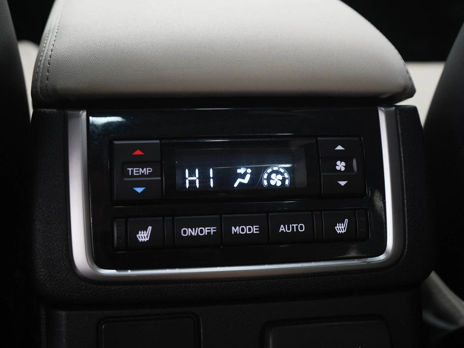 Used 2022 Abyss Blue Pearl Subaru Limited image 17