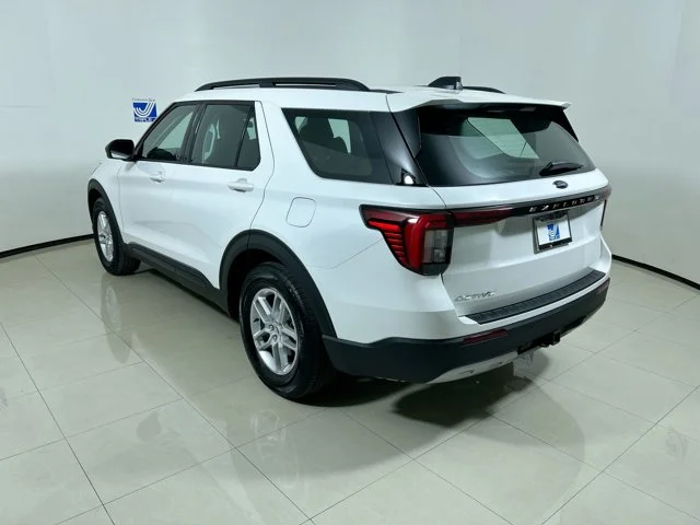 New 2026 STAR WHITE Ford Active RWD image 6