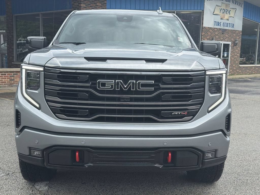 Used 2024 Sterling Metallic GMC AT4 image 31