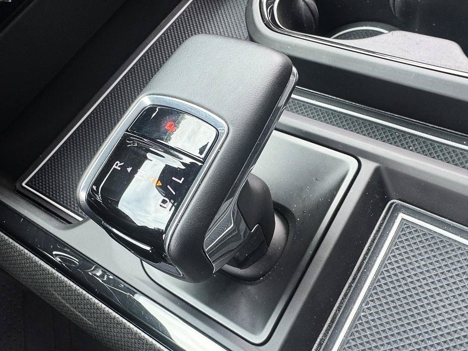 Used 2025 Black Chevrolet ZR2 image 17