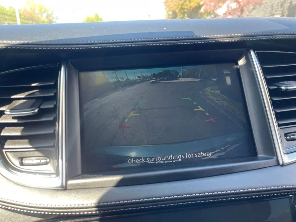 Used 2023 Gray INFINITI LUXE image 12