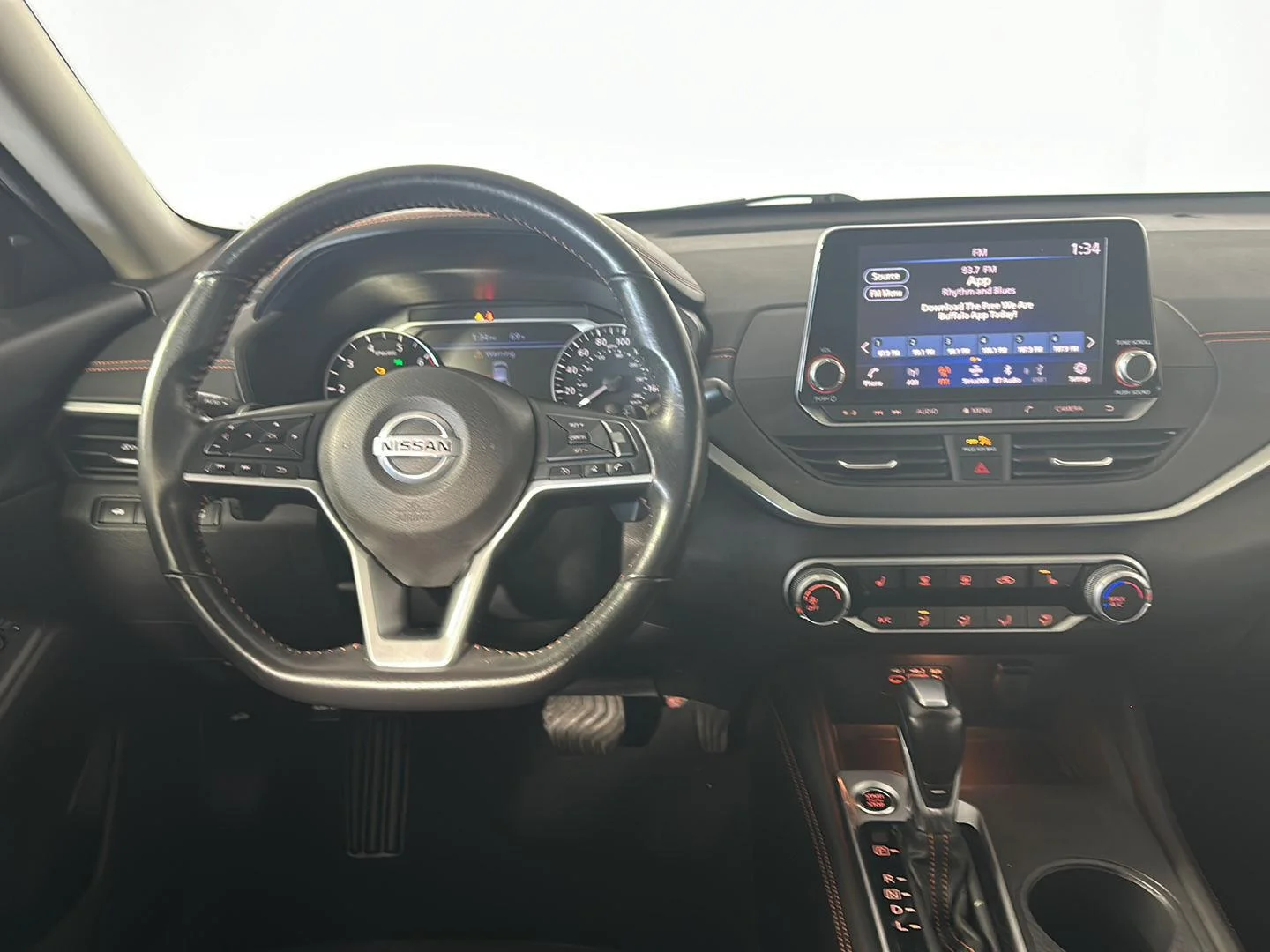 Used 2022 Scarlet Ember Tintcoat Nissan 2.0 SR image 20