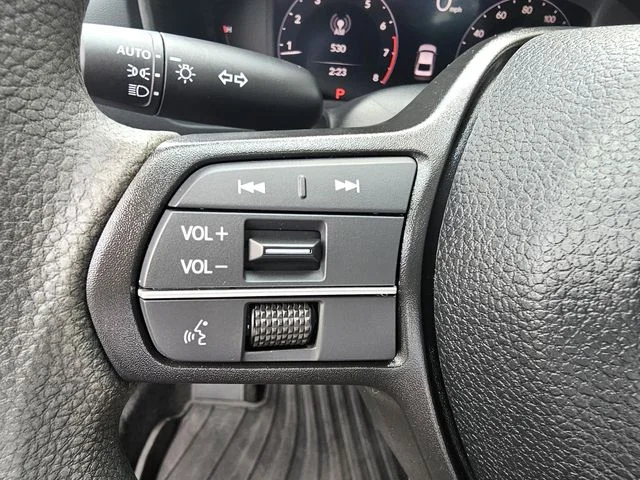 Used 2025  Honda SE image 26