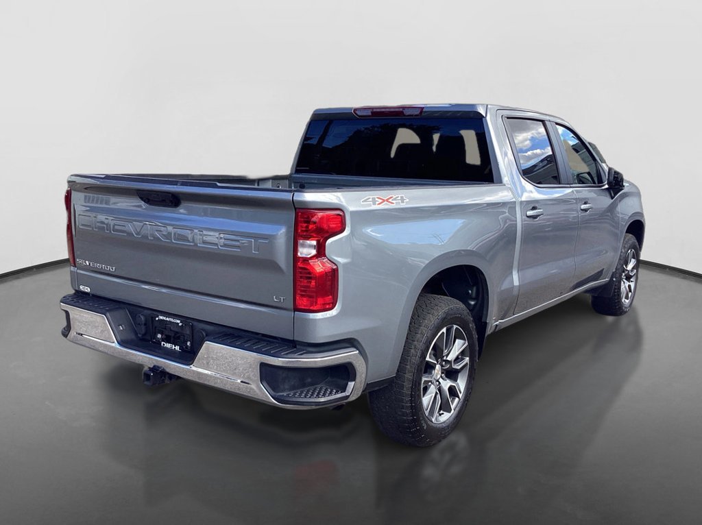 Used 2024 Sterling Gray Metallic Chevrolet LT (2FL) image 5