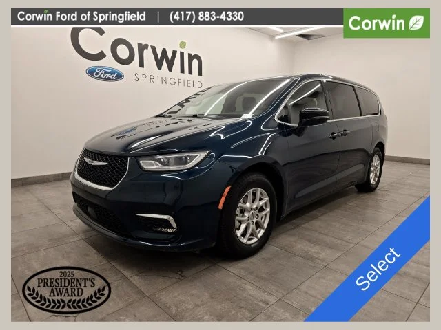 2025 Chrysler Pacifica Select