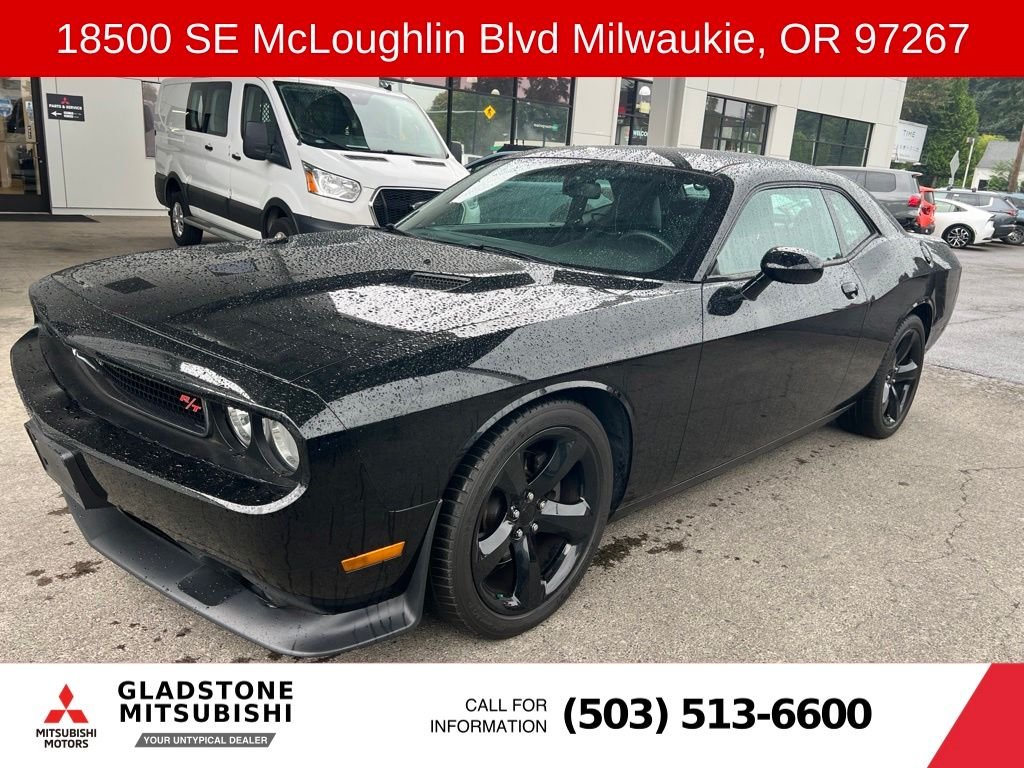 Used 2013 Black Dodge R/T image 2