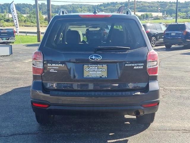Used 2016 Gray Subaru 2.5i Premium image 3