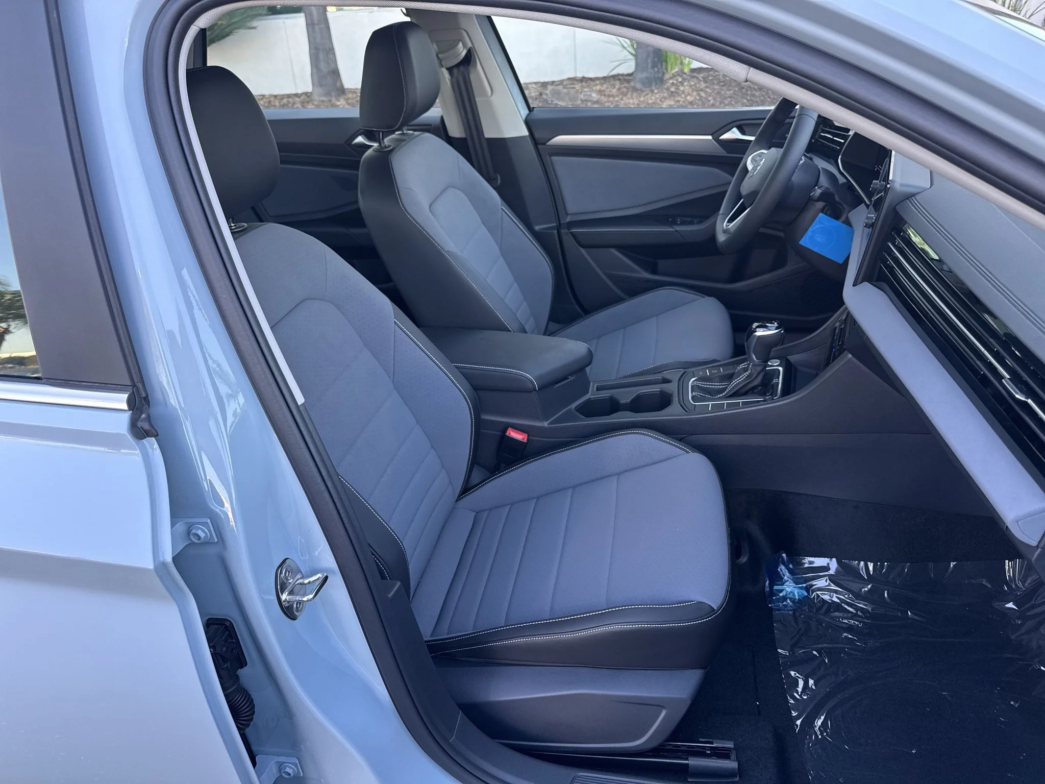 New 2027 Monument Gray Volkswagen SE image 20