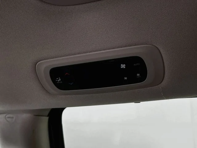 Used 2024 Black Chrysler Touring L image 23