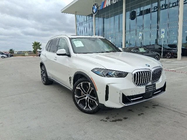 2025 BMW X5 sDrive40i's photo