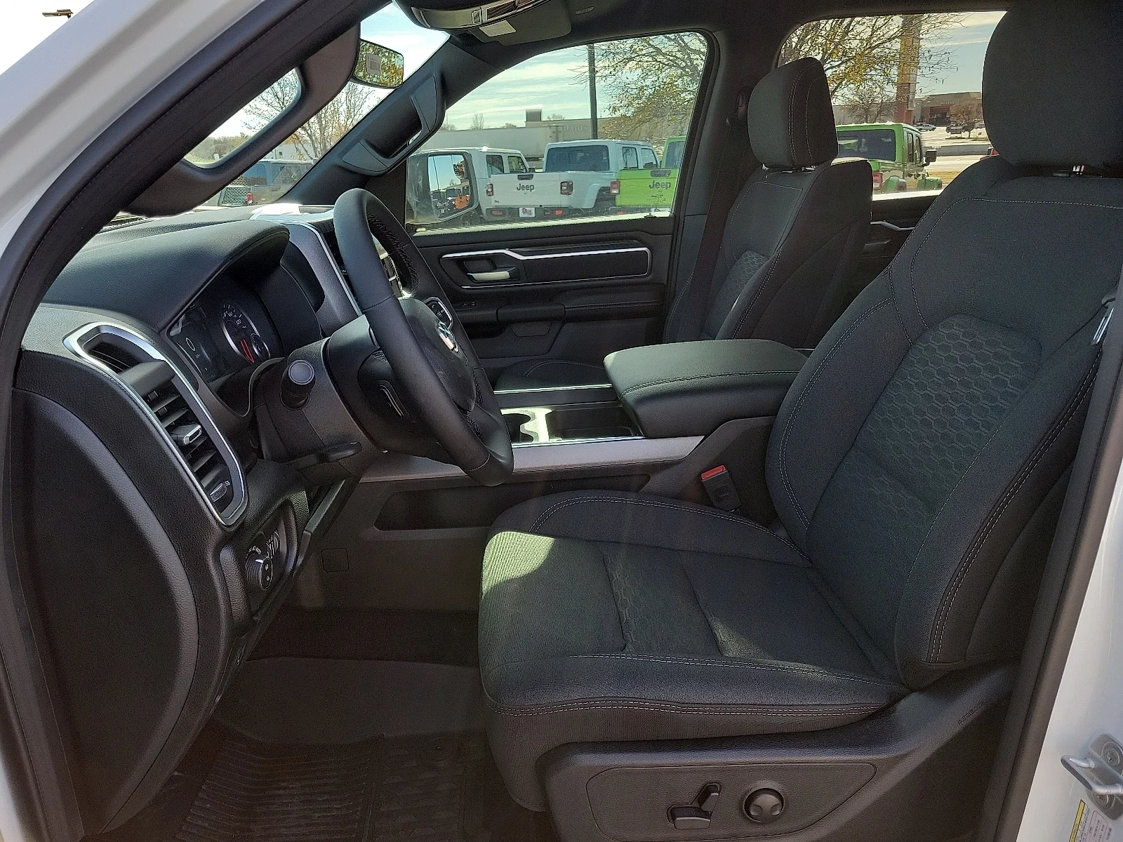 New 2026 PW7 Bright Whit Ram LONE STAR CREW CAB 4X4 5