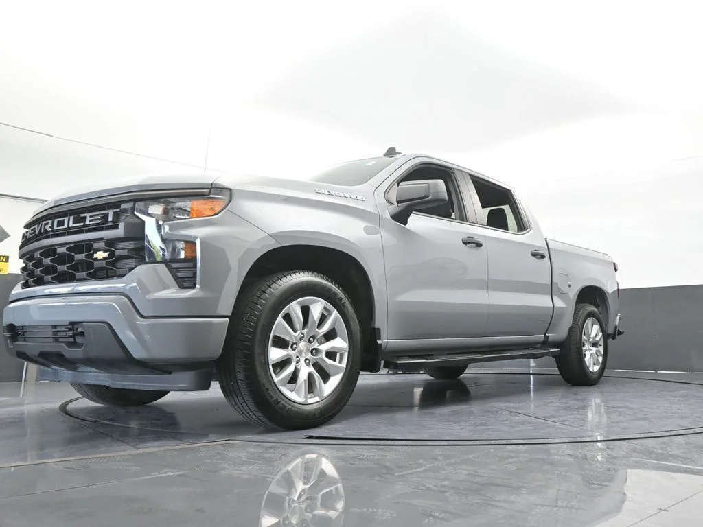 Used 2024 Slate Gray Metallic Chevrolet Custom image 58