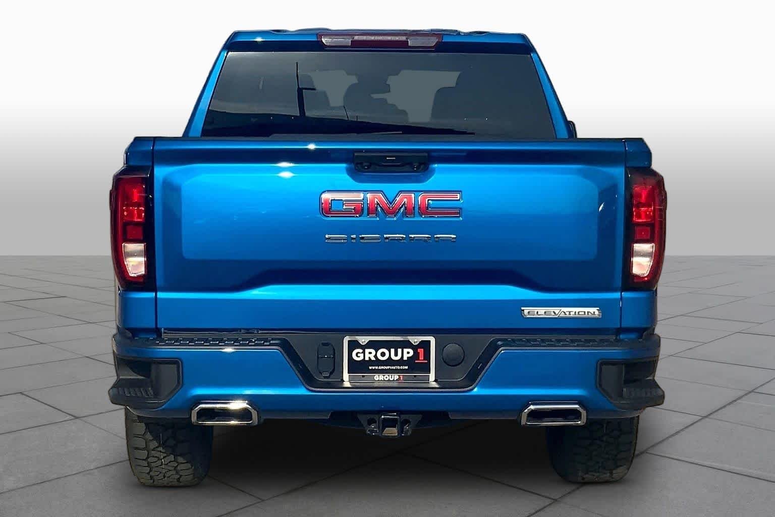 Used 2024 Dynamic Blue Metallic GMC Elevation image 5