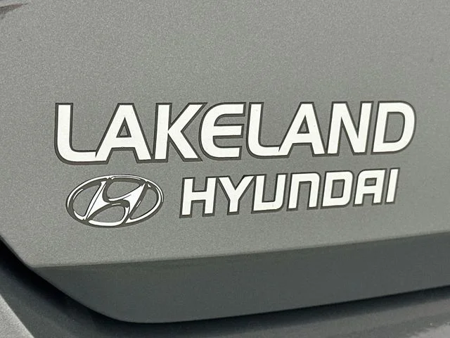 New 2026 Hyundai ELANTRA SE