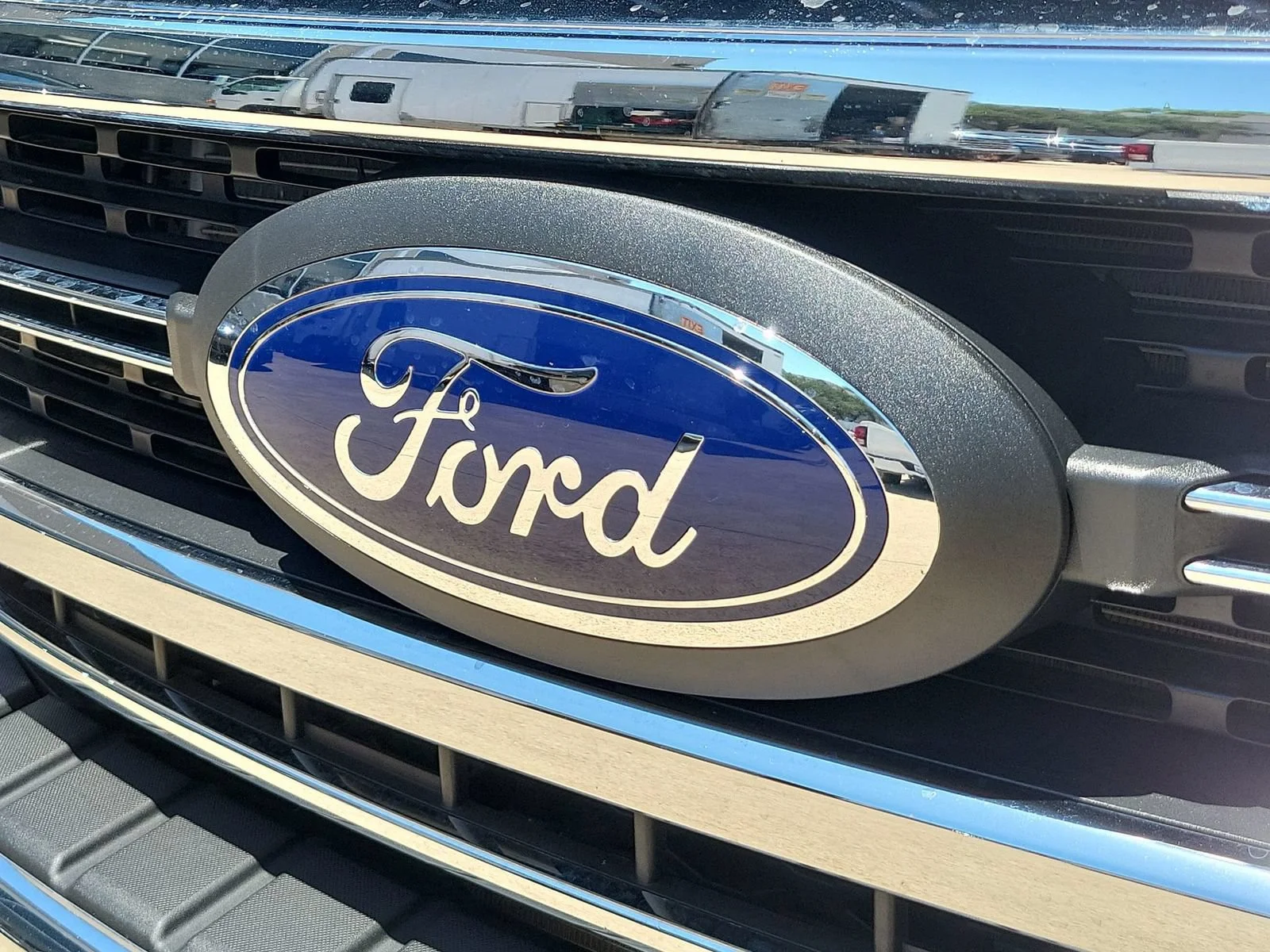 Used 2021 Gray Ford XL image 30