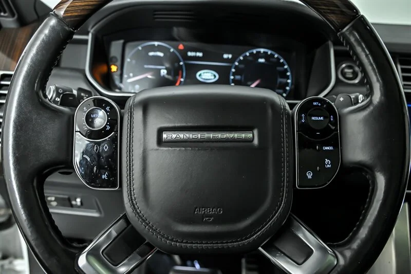 Used 2014 Fuji White Land Rover Supercharged LWB image 23