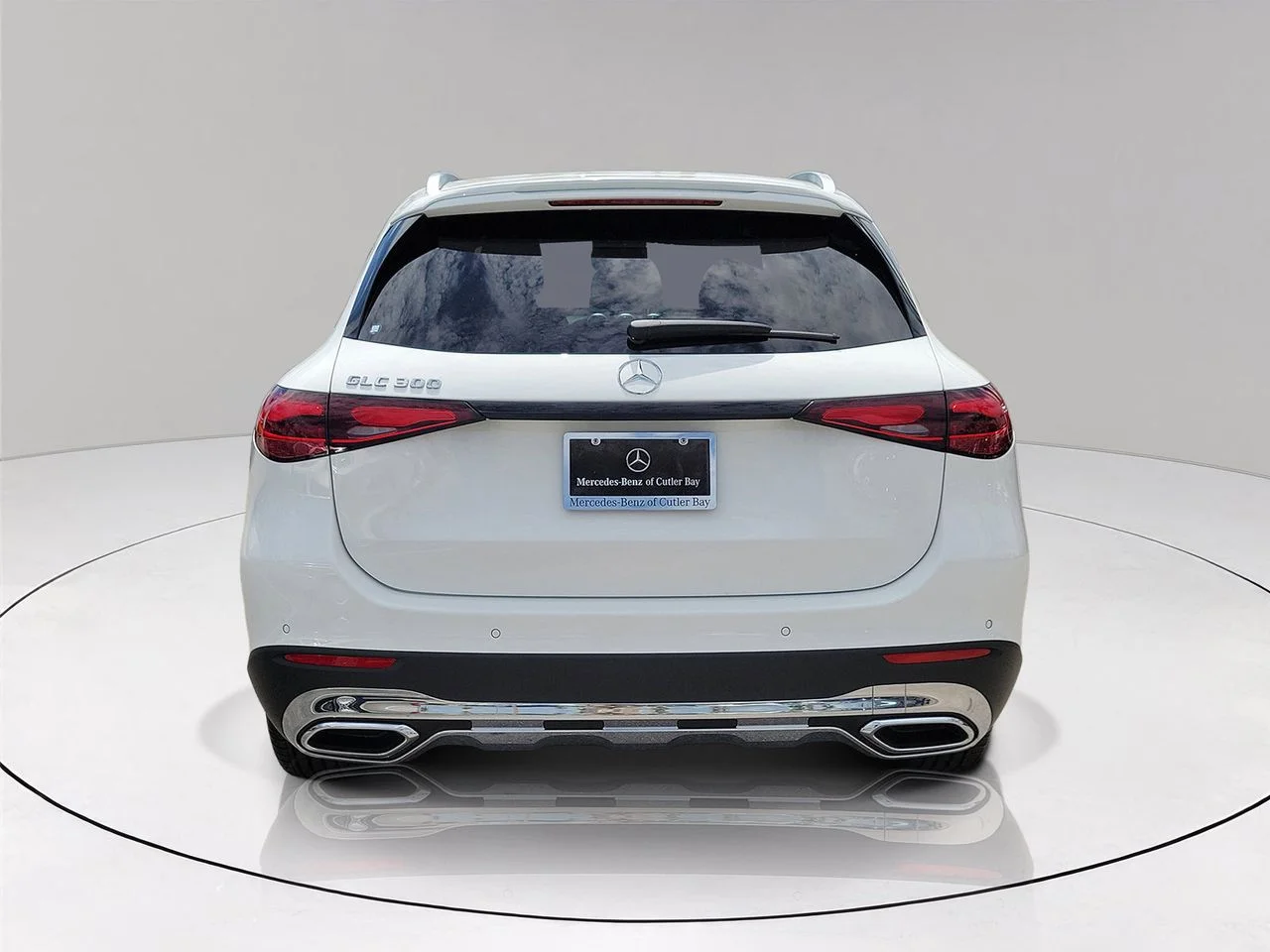 New 2026 Polar White Mercedes-Benz GLC 300 image 5