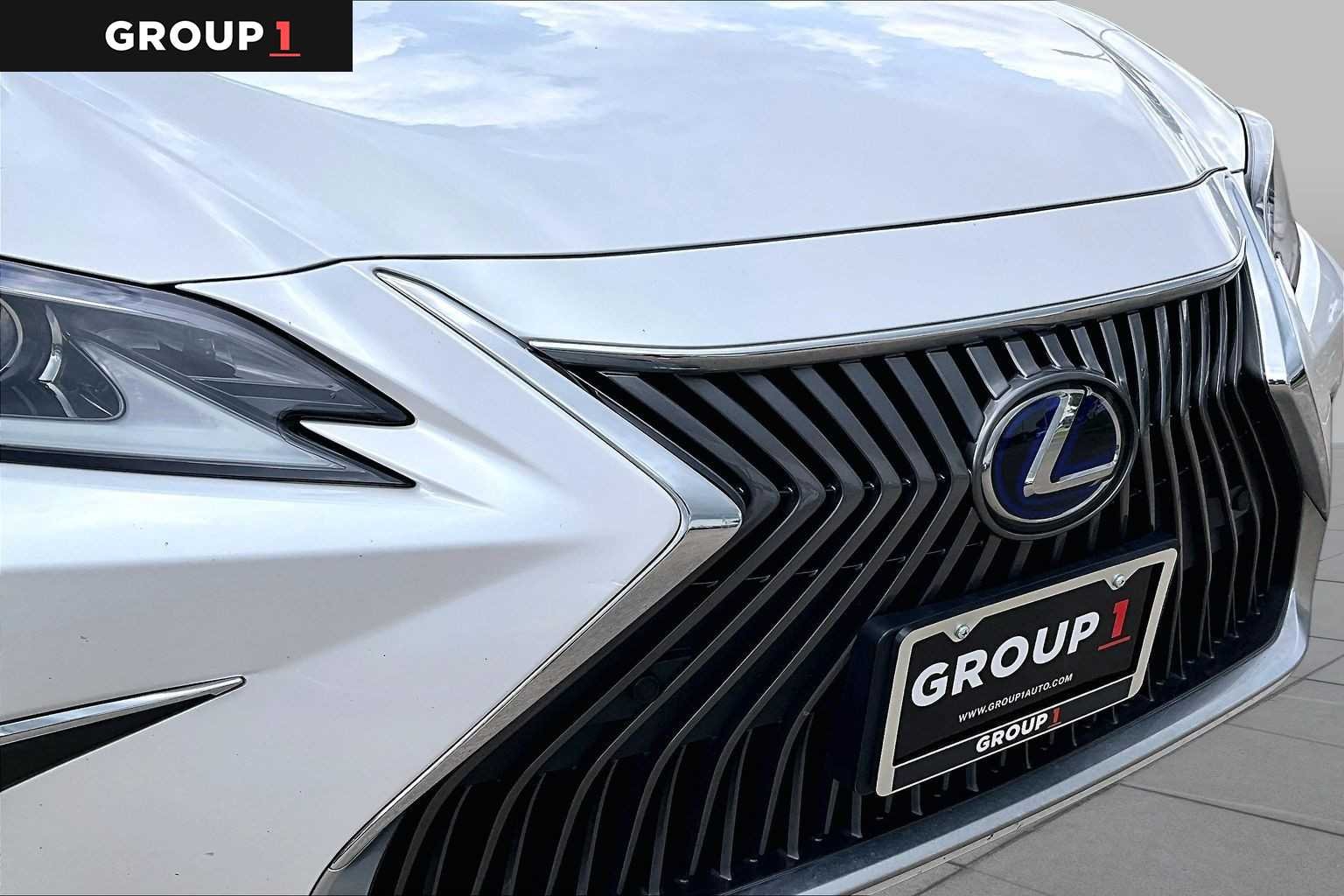 Certified Used 2021 EMINENT WHITE PEARL Lexus  image 27