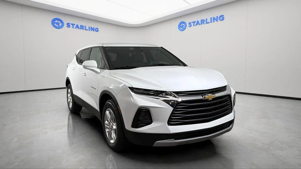 Used 2022 Summit White Chevrolet 2LT image 14