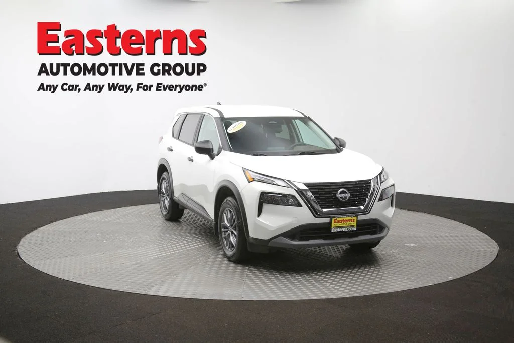 Used 2023 White Nissan S image 52