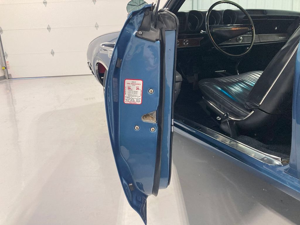 Used 1969  Oldsmobile  image 47