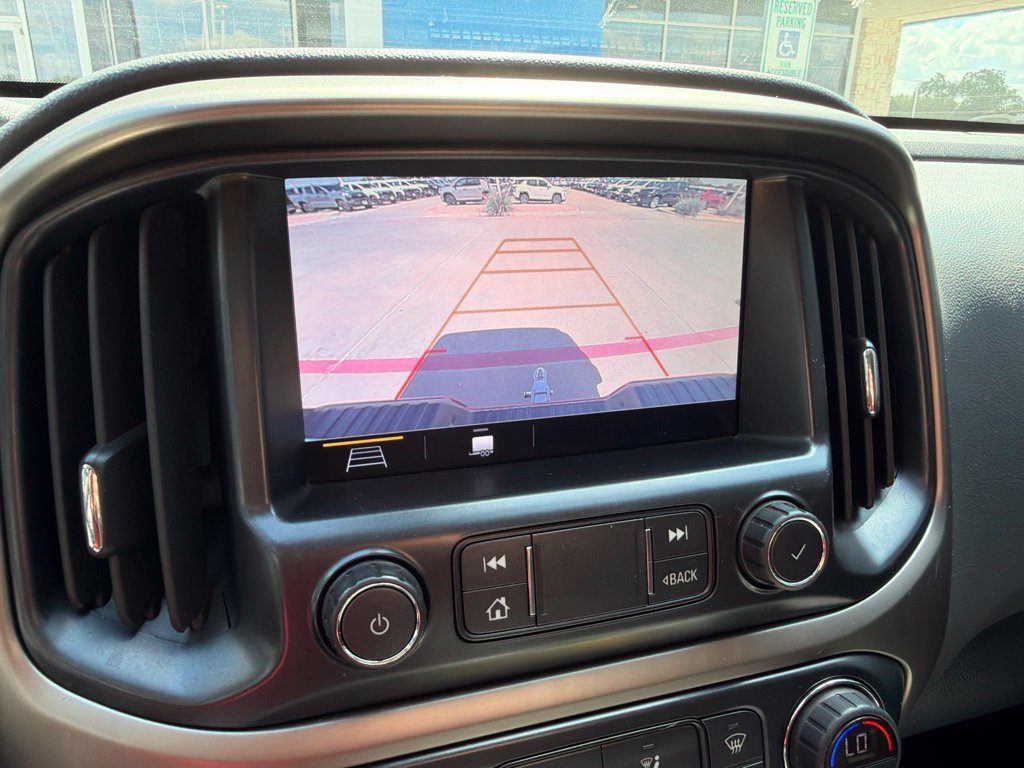 Used 2019 Red Chevrolet Z71 image 12