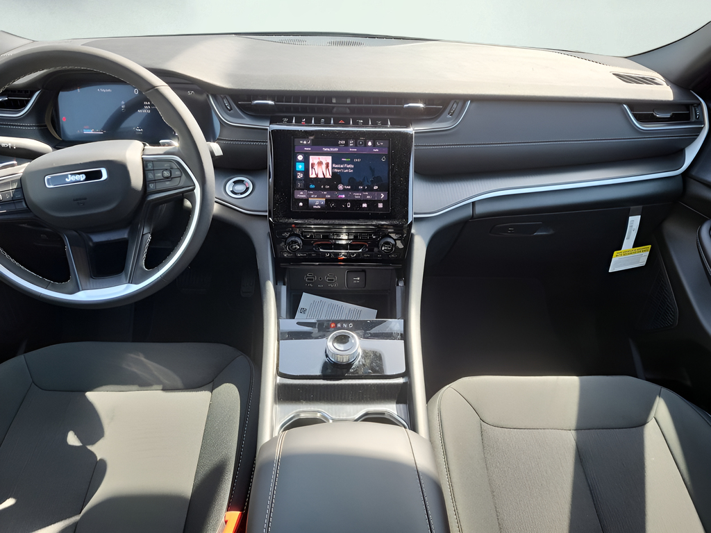 2025 Jeep Grand Cherokee L Laredo - Photo 11