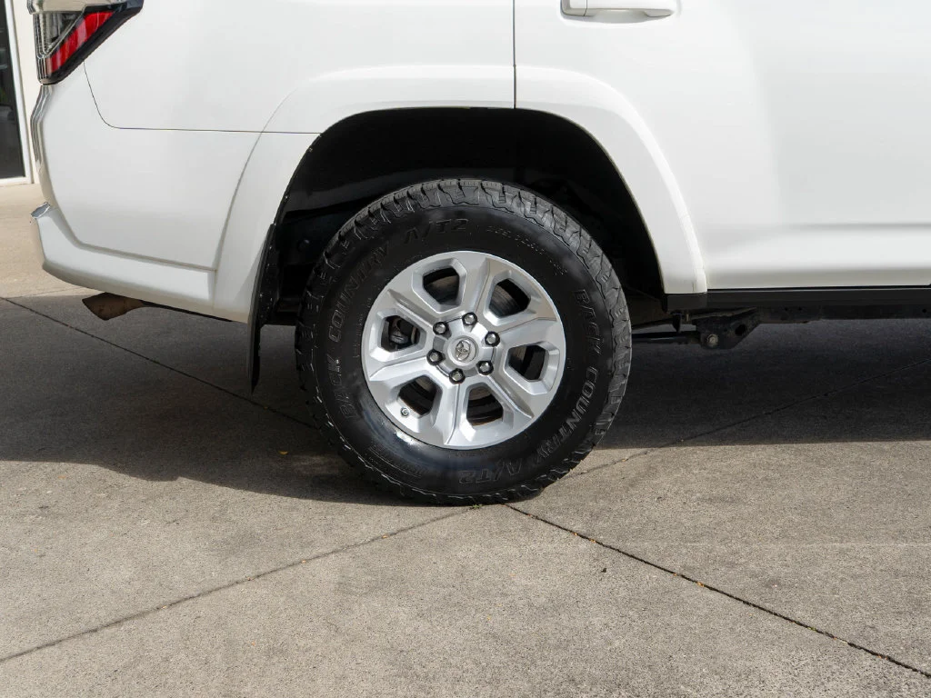 Used 2020 White Toyota SR5 Premium image 34