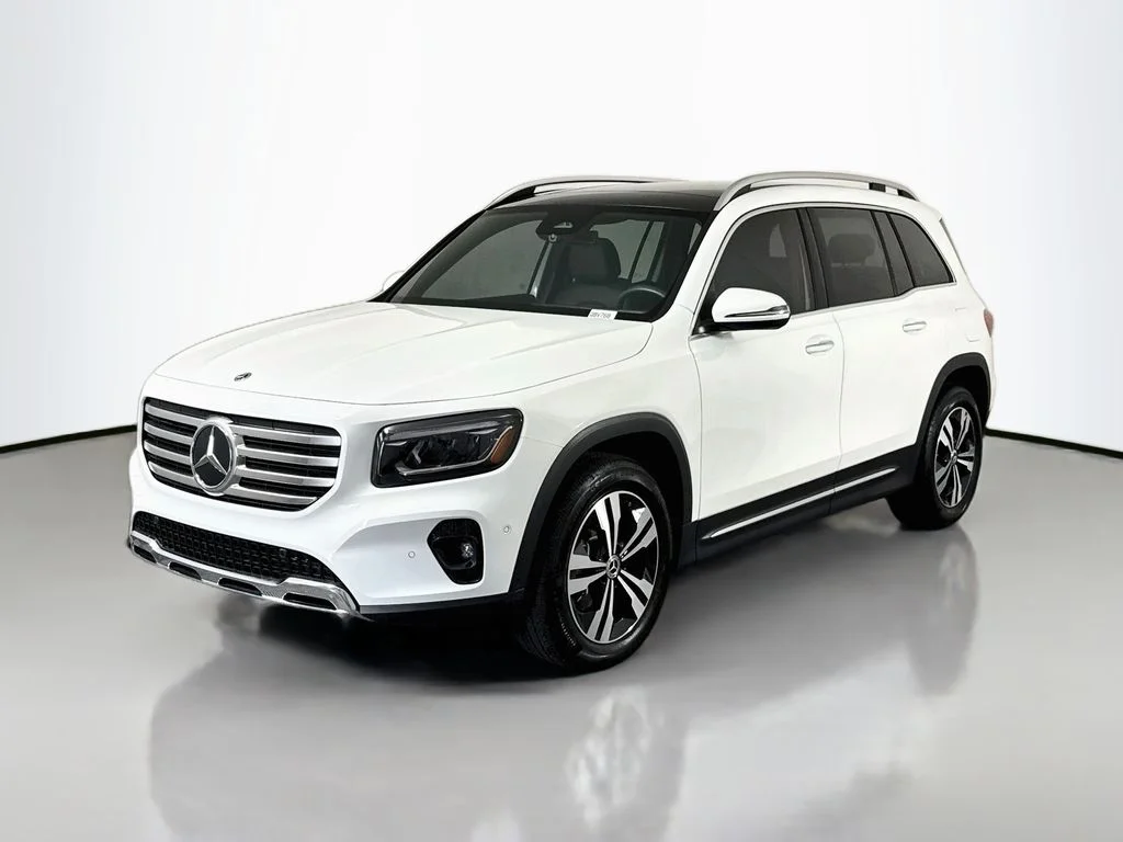 Used 2025 White Mercedes-Benz GLB 250 image 3