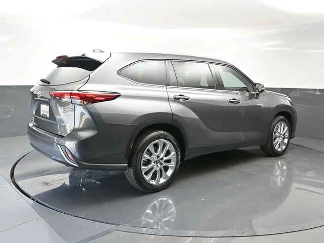 Used 2021 Gray Toyota Limited image 7