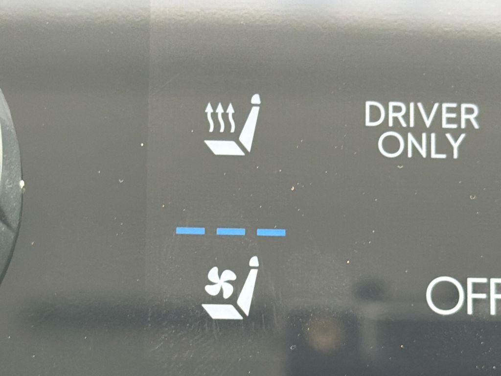 New 2026 Black Hyundai Blue SEL Premium 8P image 31