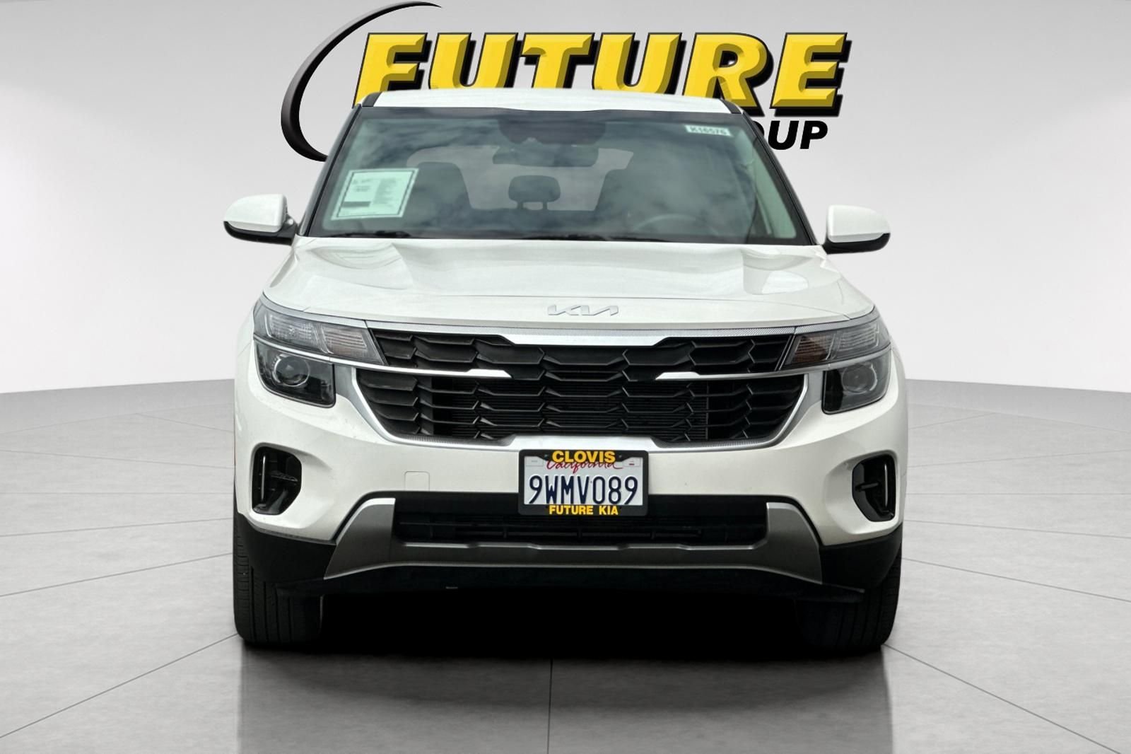 Used 2026 White Kia LX image 9