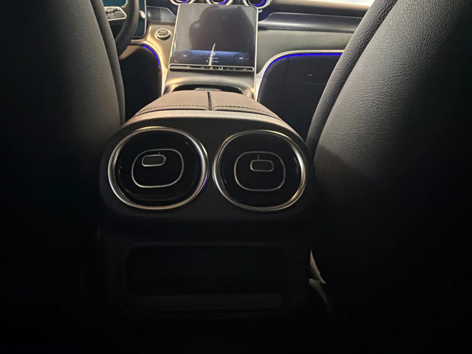New 2026 Grey Mercedes-Benz GLC 300 4MATIC SUV image 22