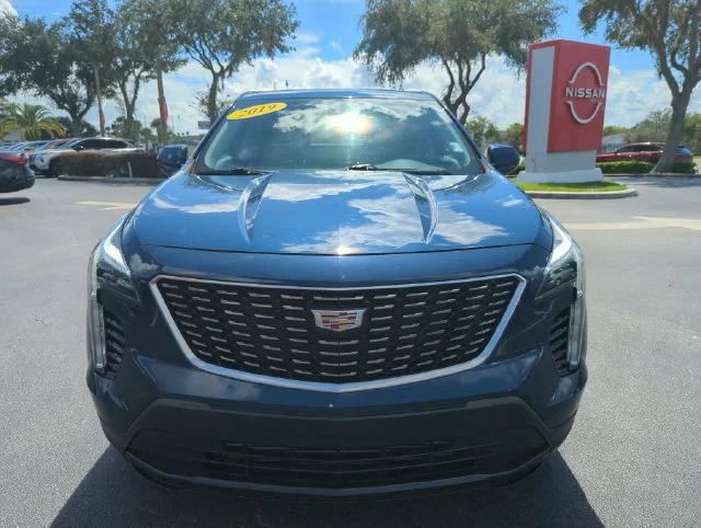 Used 2019 Blue Cadillac Luxury image 15
