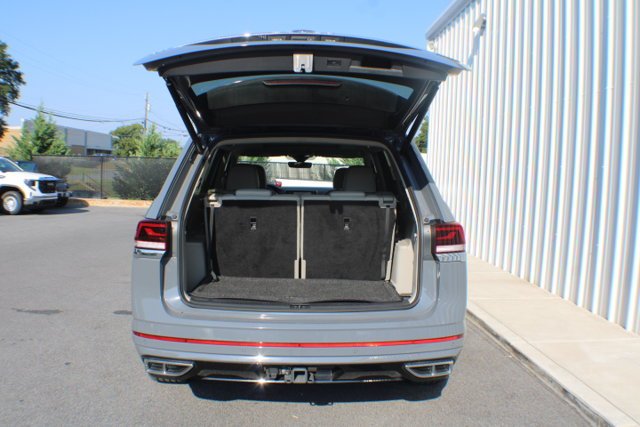 Used 2025  Volkswagen 2.0T SEL Premium R-Line image 16